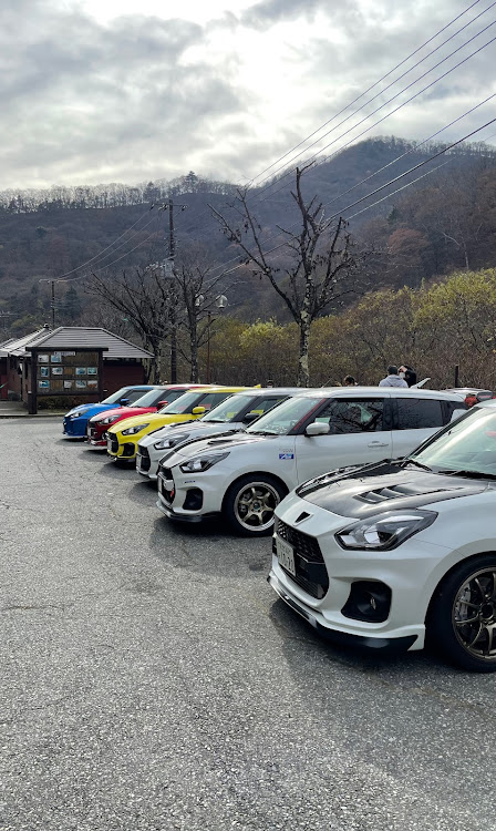 スイフトスポーツのいろは坂・撮影会に関するカスタム事例の投稿画像2枚目