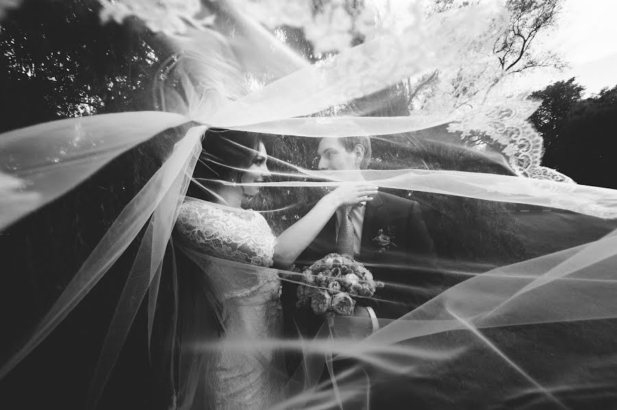 Nhiếp ảnh gia ảnh cưới Petr Gubanov (watashiwa). Ảnh của 27 tháng 9 2016