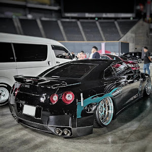 NISSAN GT-R R35