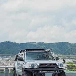 ハイラックスサーフ TRN215W