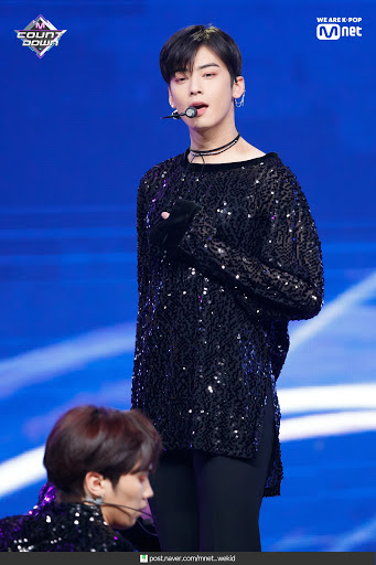 10 Times ASTRO's Cha Eunwoo Impressed In His Gorgeous Stage Outfits -  Koreaboo