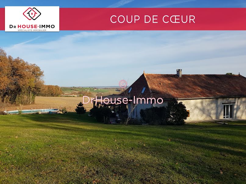 Vente maison 6 pièces 285 m² à Villebois-Lavalette (16320), 469 900 €