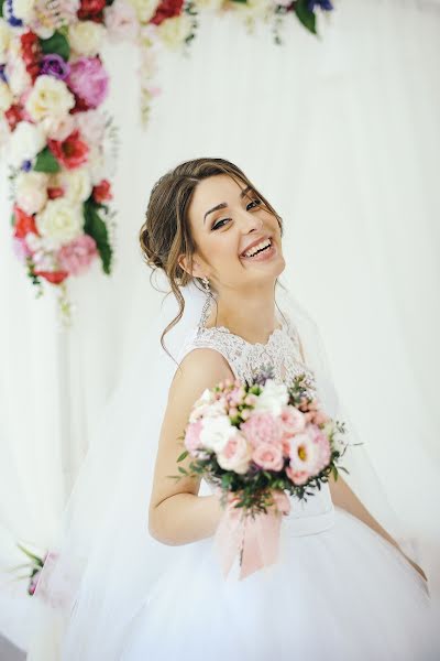 Fotógrafo de casamento Sergey Divuschak (serzh). Foto de 4 de julho 2017