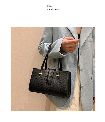 Title 9, Large Capacity Fashionable One Shoulder Messeng...