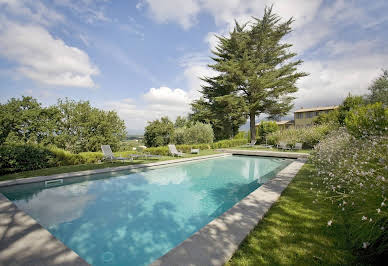 Villa with pool 5