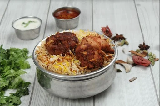 Hyderabadi Chicken Dum Biryani