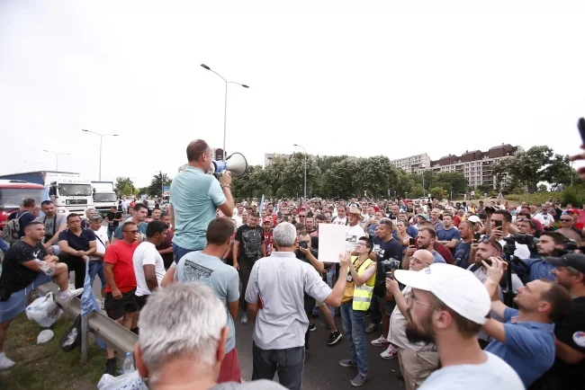 ASNS: Radnici u Srbiji zabrinuti za egzistenciju svojih porodica, trećina na rubu siromaštva