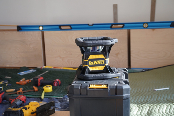 รีวิวเลเซอร์นำทาง DEWALT® 20V Tool Connect™ Green Tough Rotary Laser 6