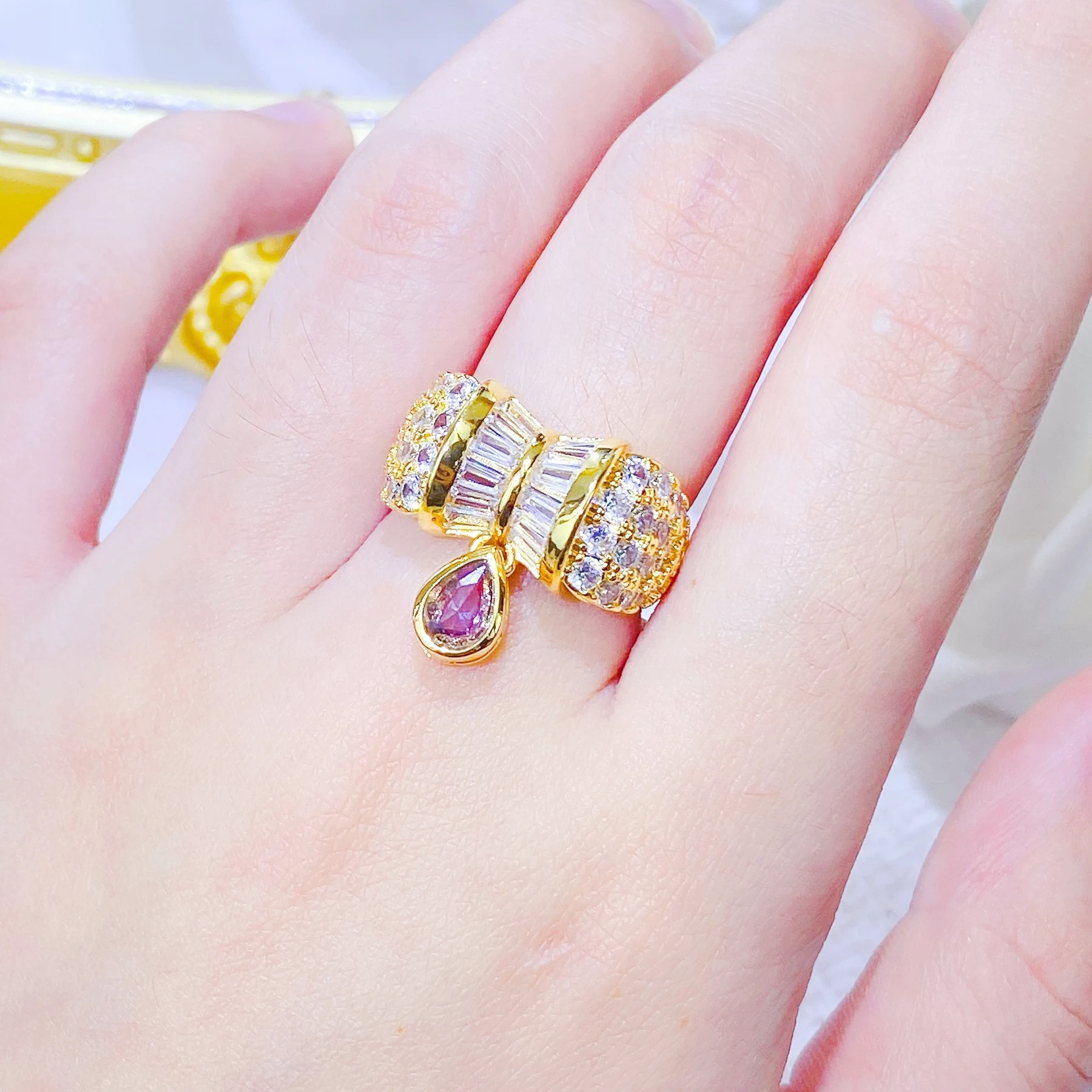 Title 8, Vintage High Carbon Diamant Zirkoon Ring Vrouwe...