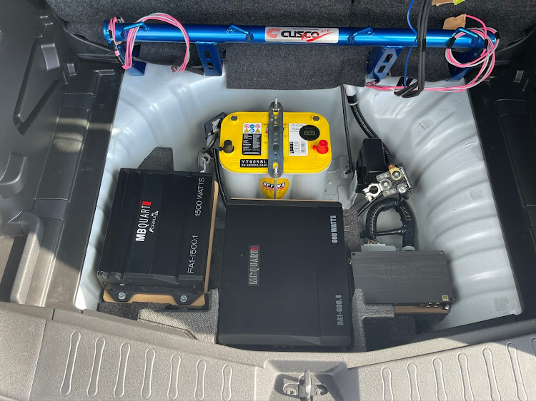 ノートのaudio-technica・MB Quart・HELIX・KICKER・ノートe-POWER NISMOに関するカスタム事例の投稿画像14枚目