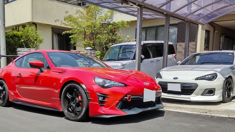 BRZのハチビー愛好会・86に関するカスタム事例の投稿画像1枚目