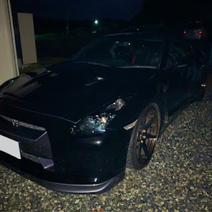 NISSAN GT-R R35