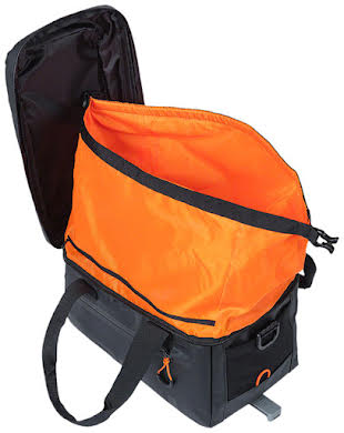 Basil Miles Trunk Bag - 7L - MIK Mount - Black/Orange alternate image 1