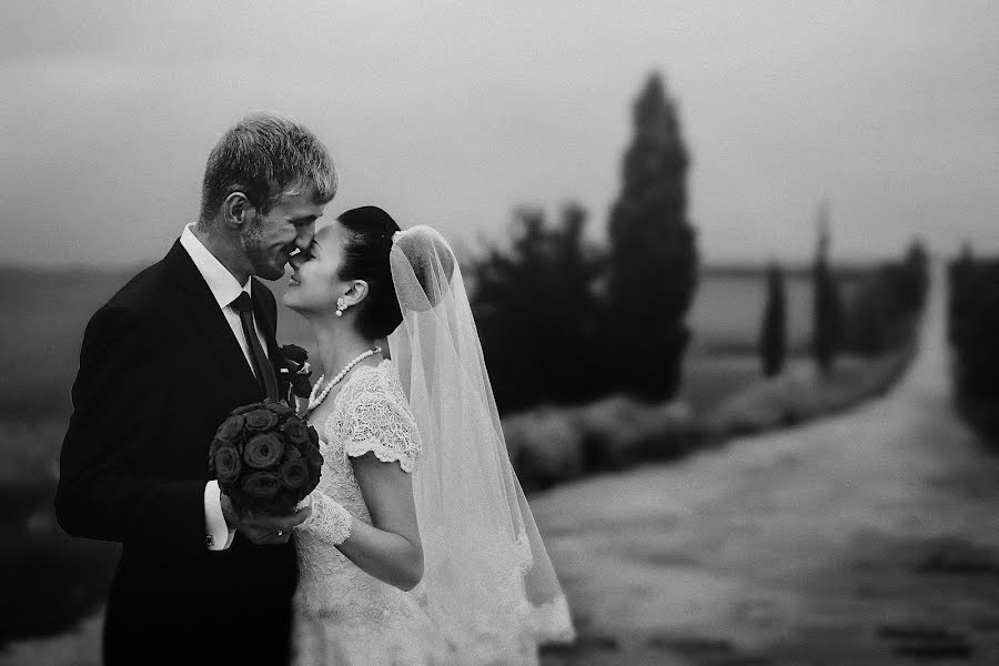 Nhiếp ảnh gia ảnh cưới Aleksey Gulyaev (gavalex). Ảnh của 10 tháng 6 2023
