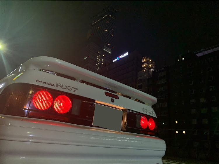 RX-7のRX-7FC3S・夜景と愛車に関するカスタム事例の投稿画像1枚目