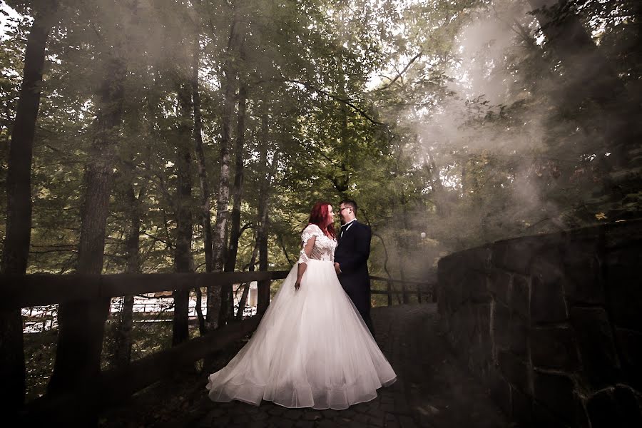 Wedding photographer Bogdan Bucseneanu (blurphotoevents). Photo of 4 October 2018