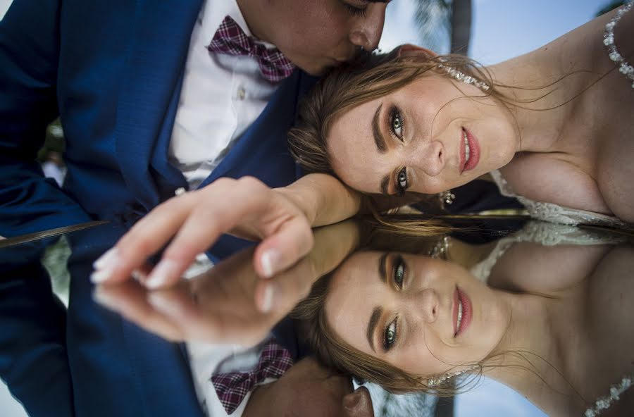 Fotografo di matrimoni Elena Flexas (elenaflexas). Foto del 23 dicembre 2021