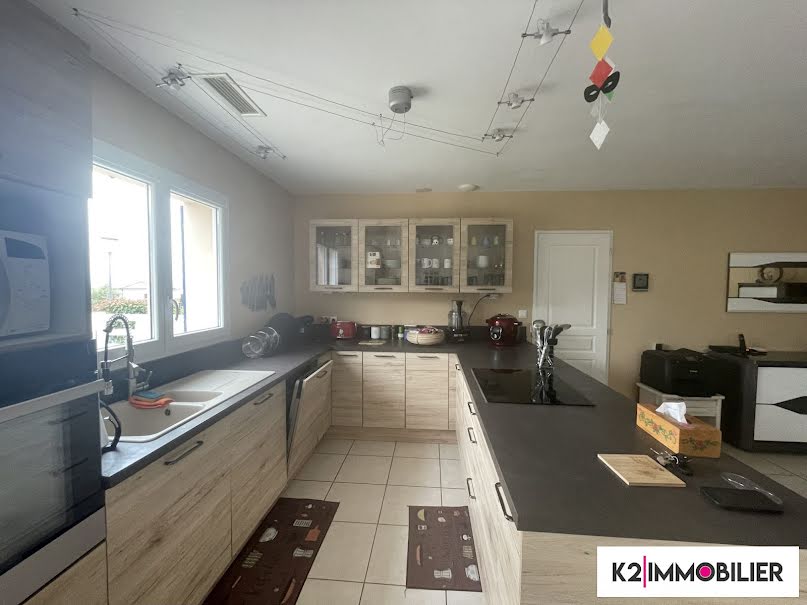 Vente maison 5 pièces 127 m² à Montelimar (26200), 393 000 €