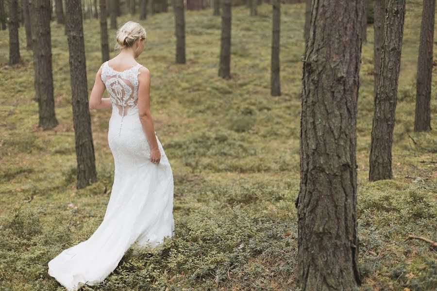 Esküvői fotós Joanna Kwartowicz (pudelkowspomnien). Készítés ideje: 2018 március 3.