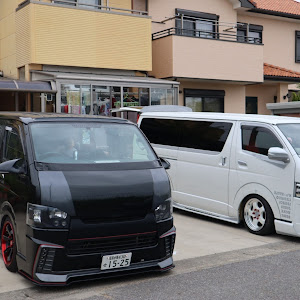 ハイエースバン TRH200V