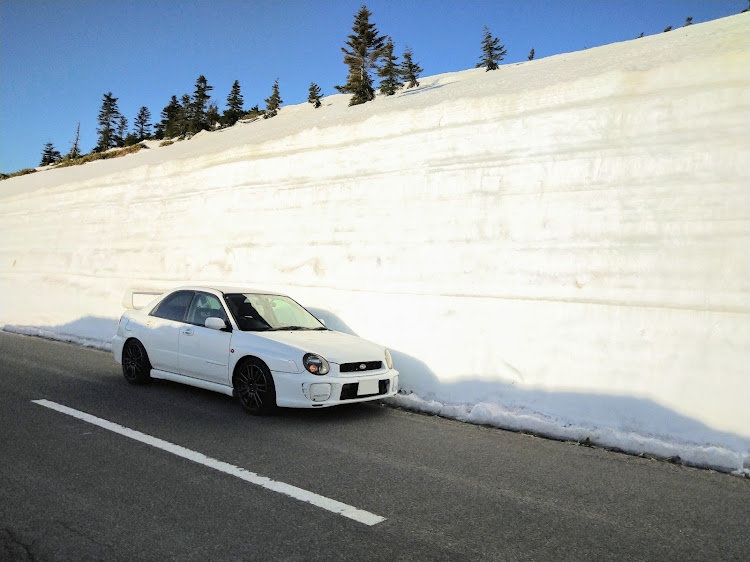 インプレッサ WRX STIの渋峠ステッカー・横手山頂ヒュッテ・丸目ちゃんに関するカスタム事例の投稿画像1枚目