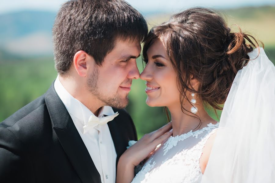 Bröllopsfotograf Yana Terekhova (yanaterekhova). Foto av 3 augusti 2015