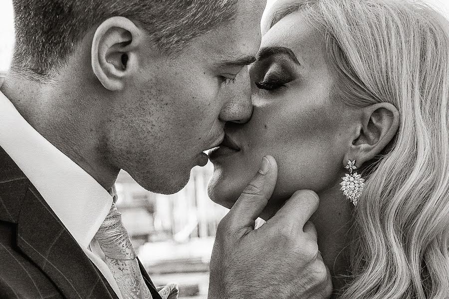 結婚式の写真家Aleksandr Pekurov (aleksandr79)。2017 8月10日の写真