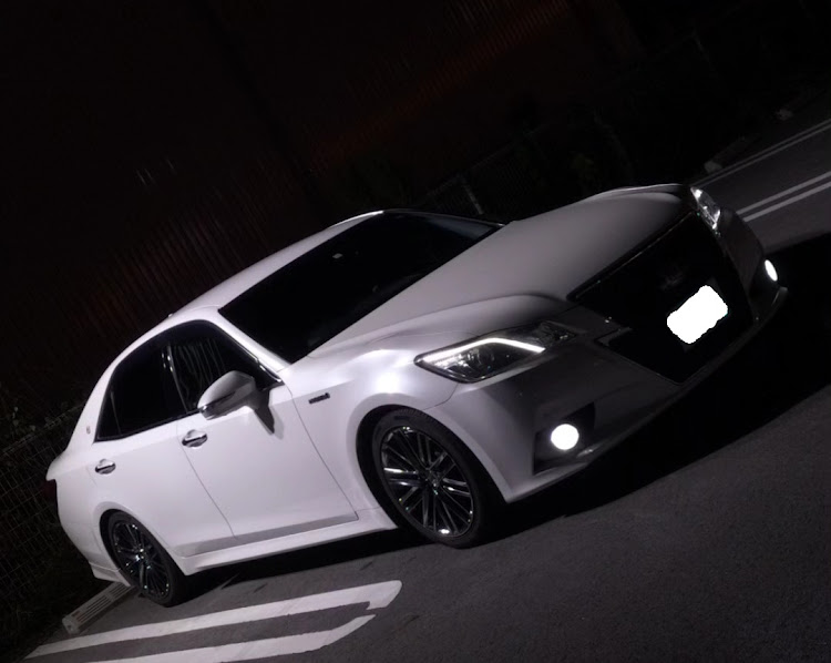 クラウンアスリートの21クラウンアスリート・アスリート前期・ガールズオーナー・車好きとつながりたいに関するカスタム事例の投稿画像1枚目