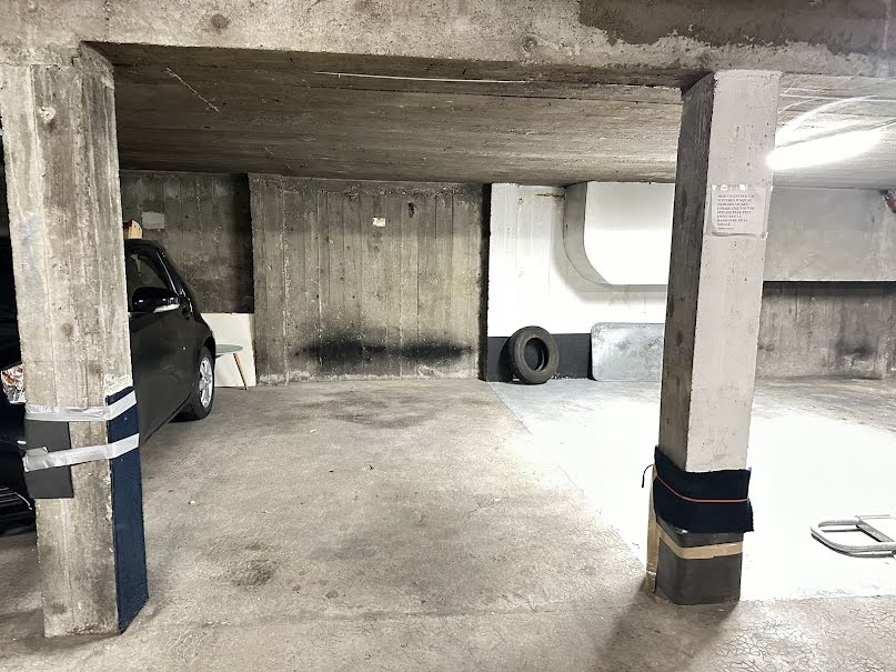 Vente parking  9 m² à Neuilly-sur-Seine (92200), 32 500 €