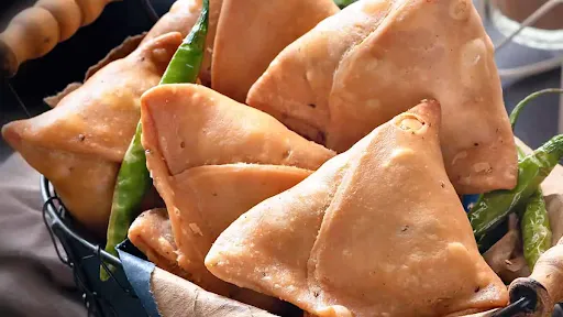 ACHARI Paneer SAMOSA