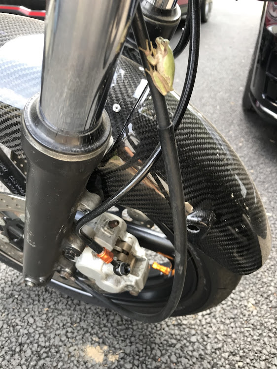 takaさんが投稿した洗車・ドライブ・バイク・R1-Zに関するカスタム事例の投稿画像2枚目