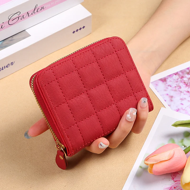 Mini Porta-Cartões Feminino Xadrez Bordado, Perfeito para Mulheres Modernas, Leve e Prático para Cartões Essenciais