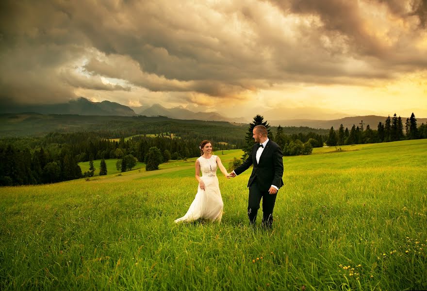 Fotografer pernikahan Barbara Ciężadło (bapacifoto). Foto tanggal 23 Agustus 2021