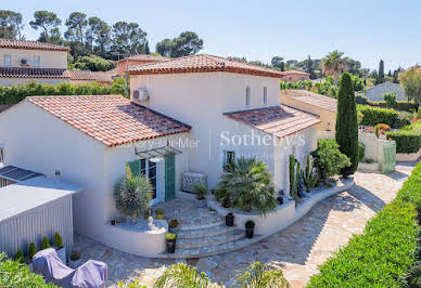 Maison avec piscine et terrasse 3