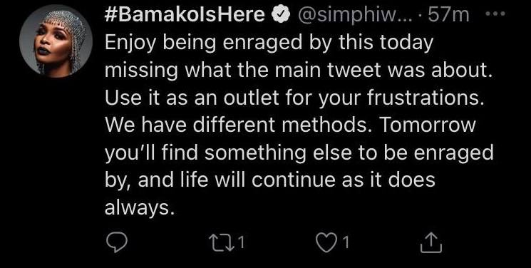 Screenshot from Simphiwe Dana's Twitter.