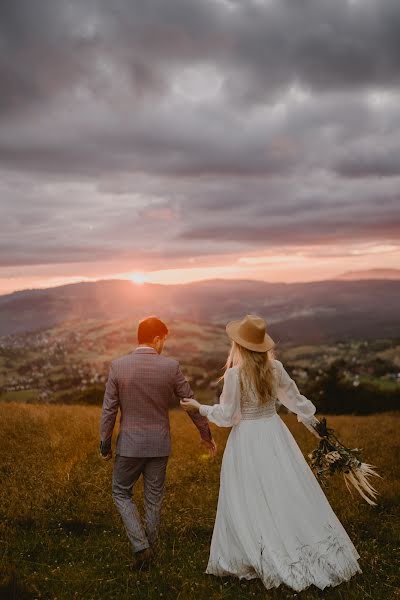 Wedding photographer Sylwia Kimla (sylwiakimla). Photo of 1 February 2023