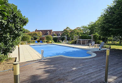 Property with pool 4