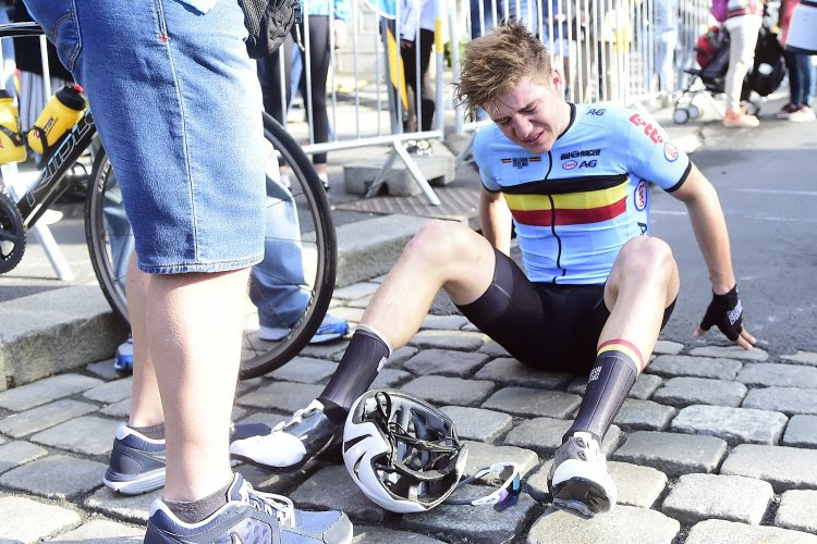 Remco Evenepoel rijdt de concurrentie aan flarden op EK: "Ik besef niet goed wat er allemaal gebeurd is"