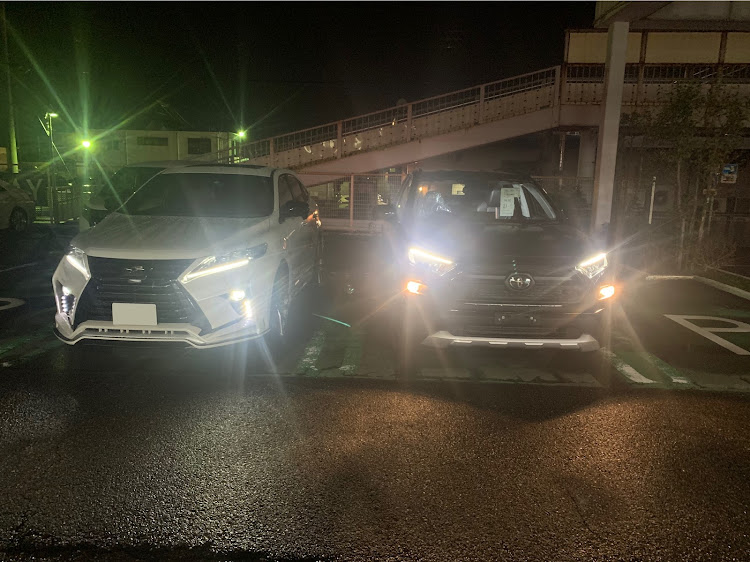 ハリアーのRAV4・アドベンチャー・兄弟コラボ・タイヤ、ホイール交換・コンチネンタルに関するカスタム事例の投稿画像1枚目