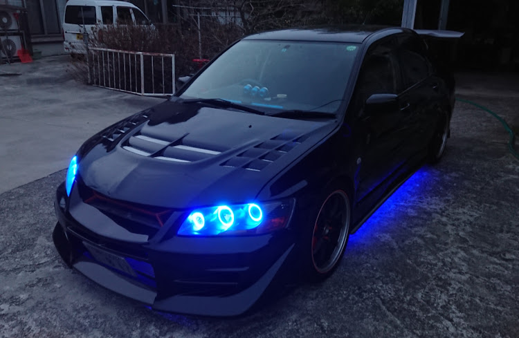 ランサーエボリューションのアンダーLED・DIYに関するカスタム事例の投稿画像1枚目