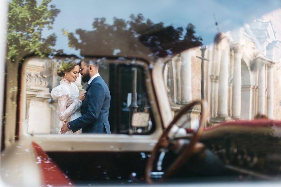 Fotógrafo de casamento Vyacheslav Luchnenkov (lucnenkov). Foto de 15 de fevereiro 2019