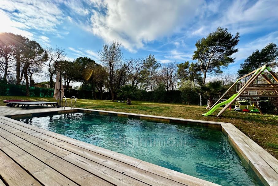 Location meublée maison 7 pièces 240 m² à Mougins (06250), 5 500 €