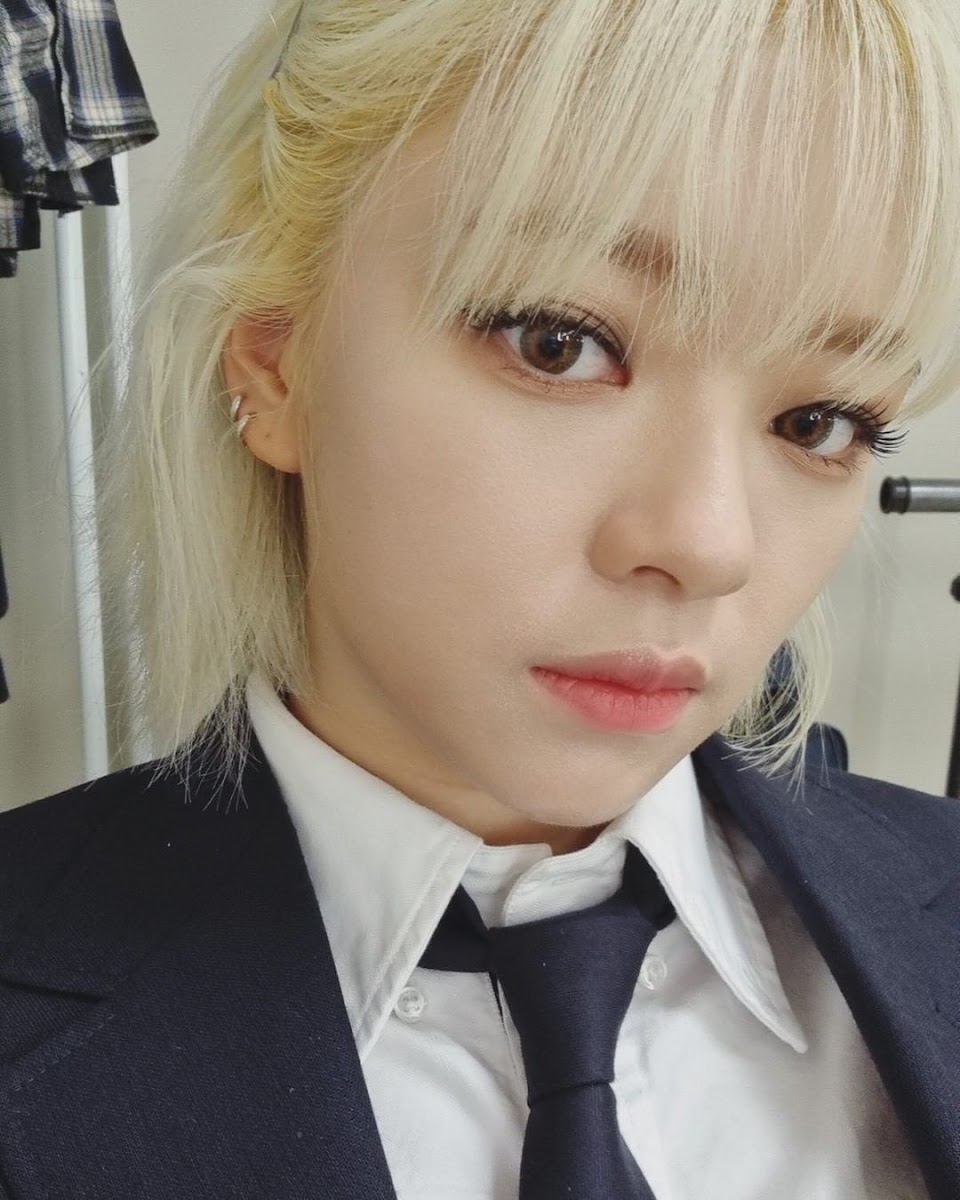 jeongyeon scientifique selfie