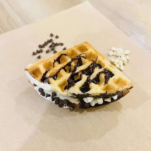 Dark And White Waffle