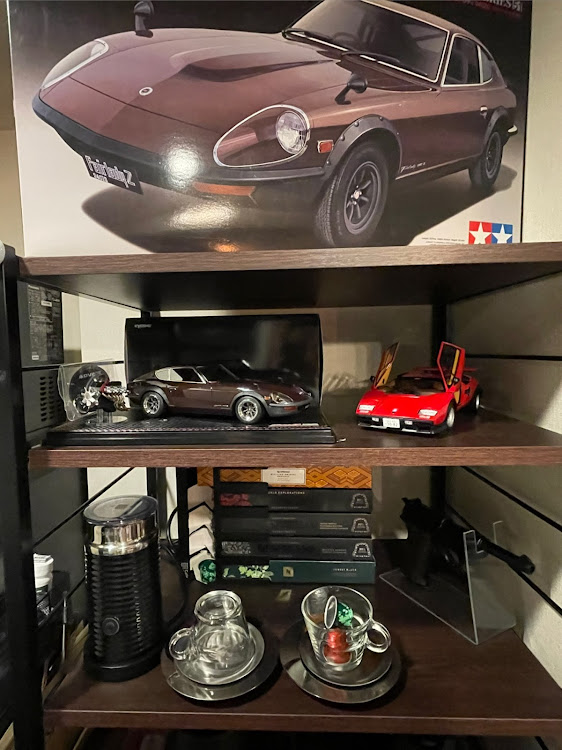 フェアレディZのイグニッションモデル・240ZG・L型エンジン・男のキッチン・1/18に関するカスタム事例の投稿画像7枚目