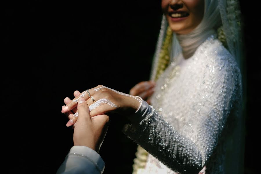 Fotógrafo de casamento Intan Karunia (intan). Foto de 30 de julho 2021