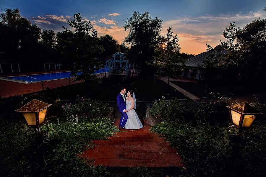 Fotógrafo de casamento Costel Mircea (costelmircea). Foto de 31 de outubro 2019