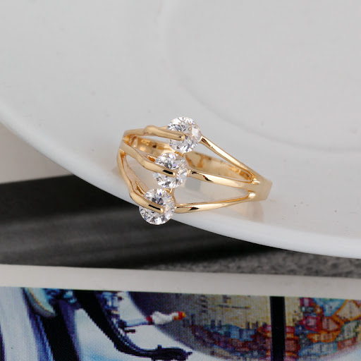 Title 4, Simple Fashion Personality Zircon Ring. Elevate...