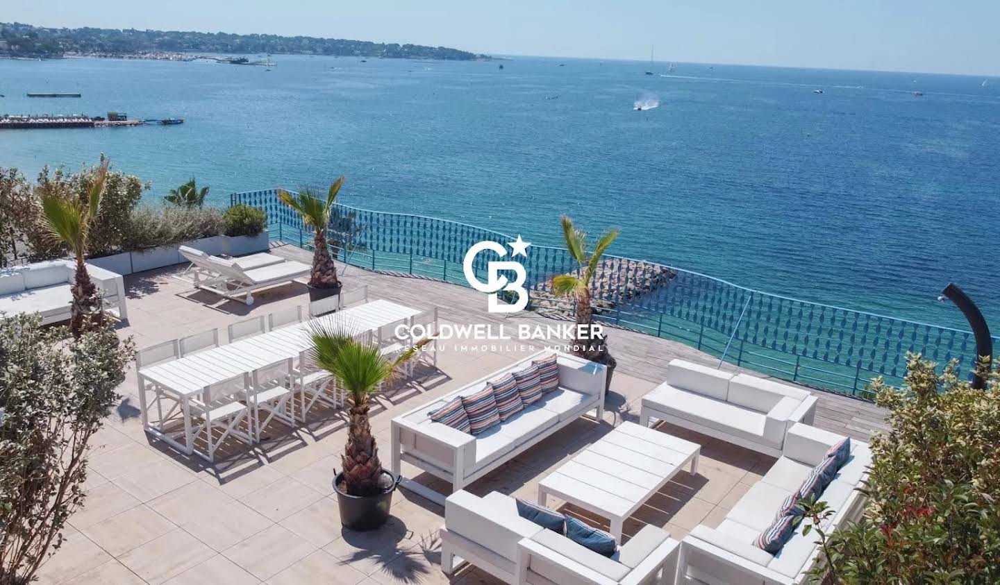 Apartment with terrace Antibes