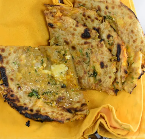 Tandoori Stuffed Mixed Kulcha